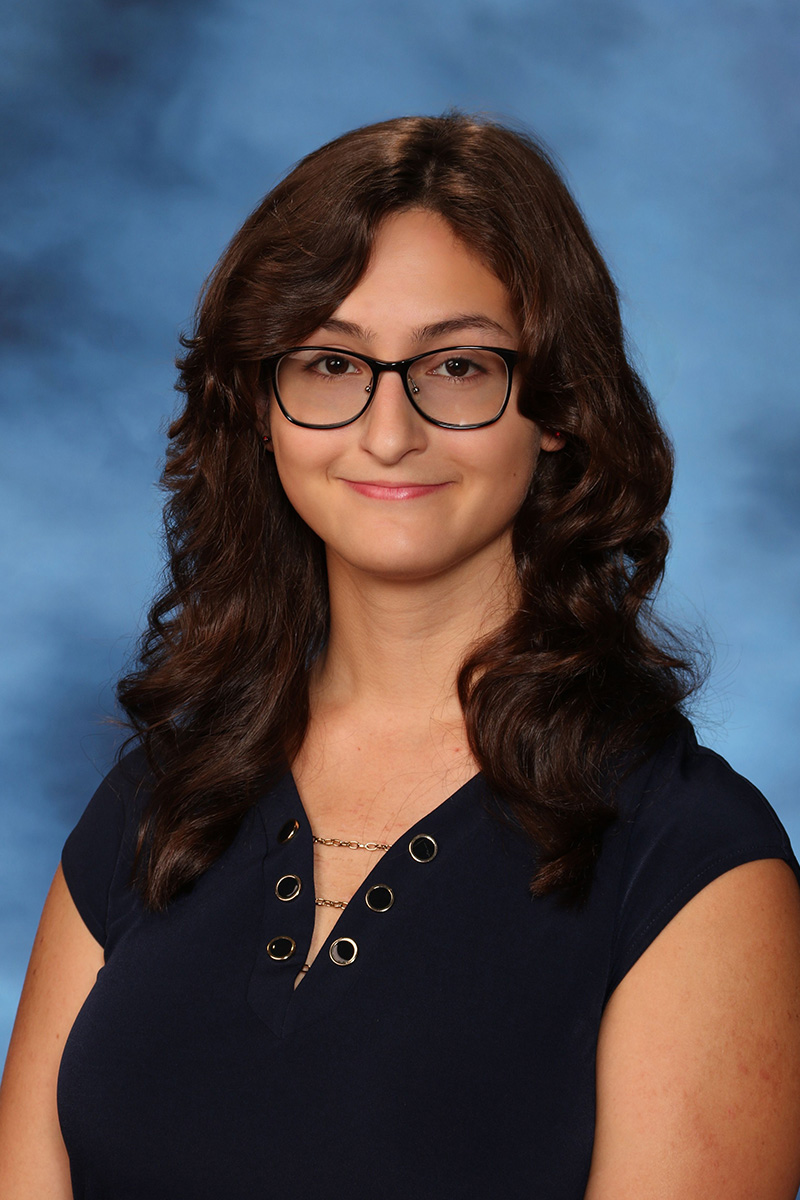 Emily Santillanes Headshot